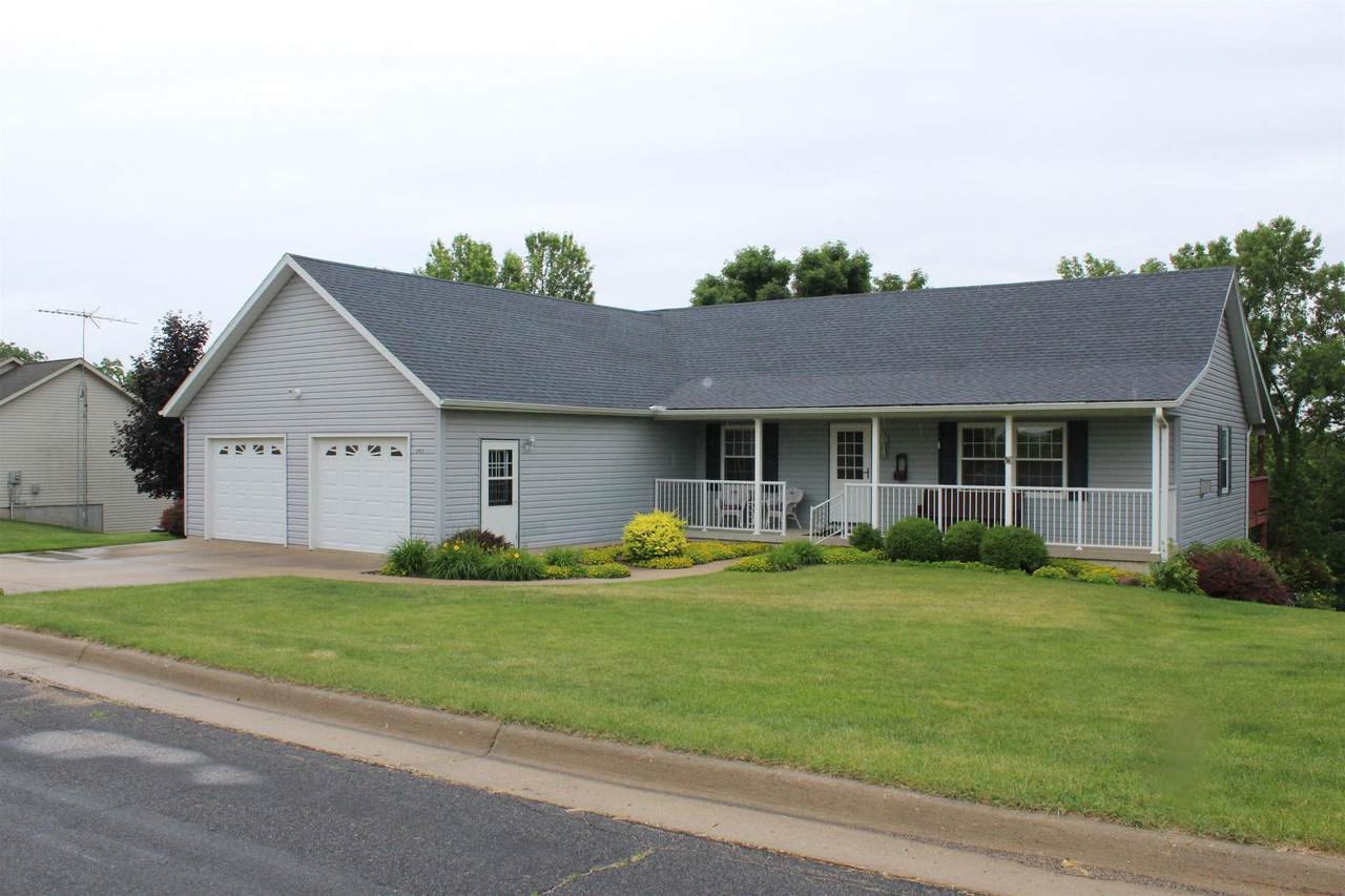 103 Moody Lane - Photo 1