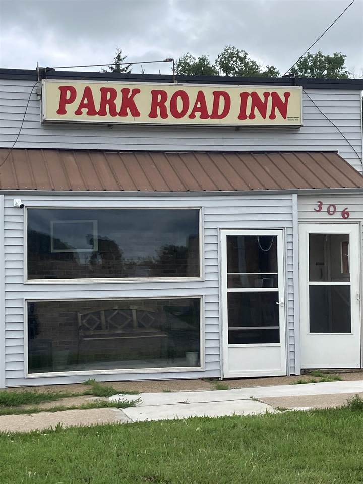 306 Park Road - Photo 1