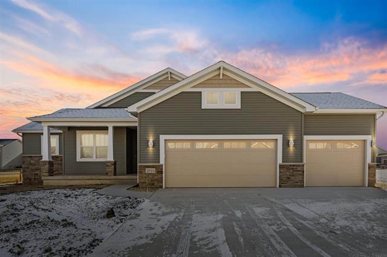 2825 Autumn Woods Drive - Photo 1
