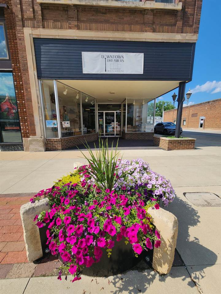 123 Bremer Avenue - Photo 1