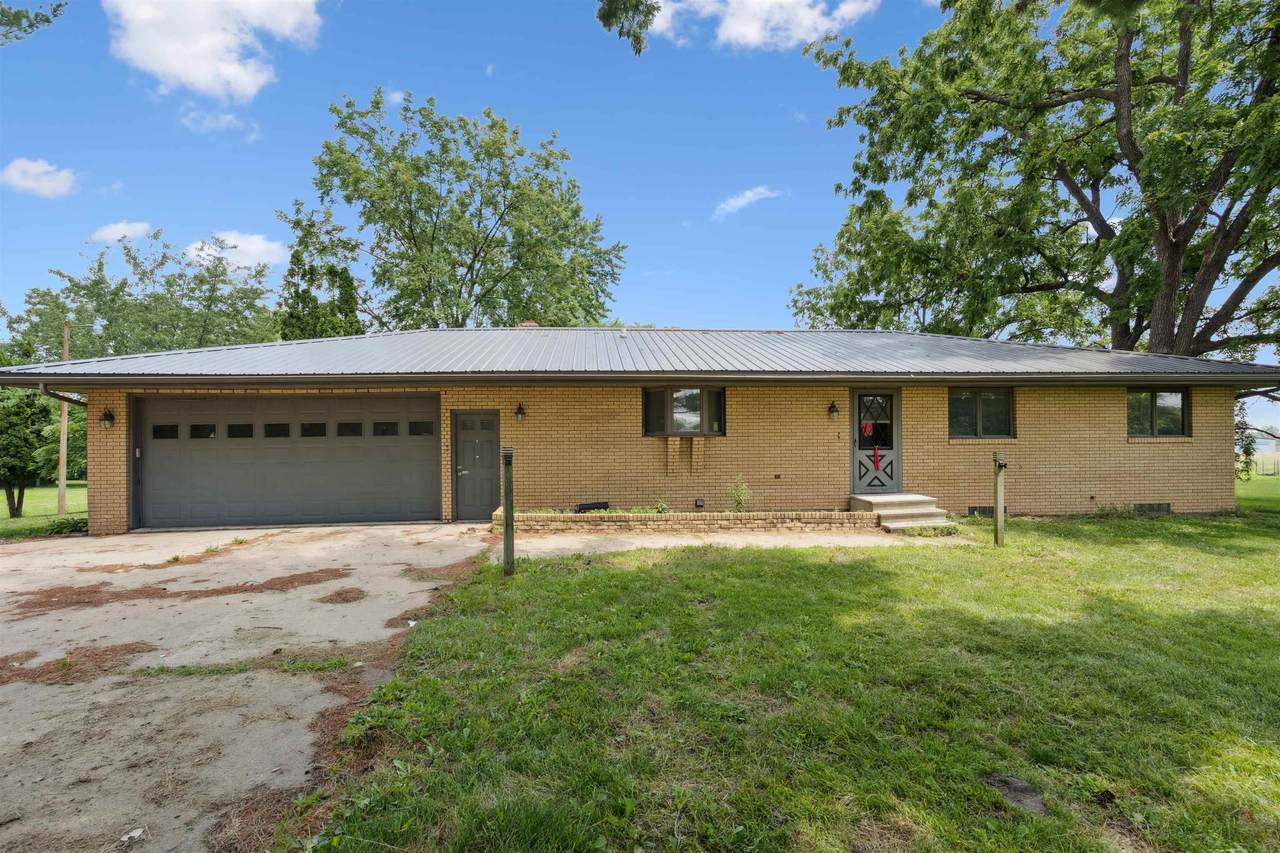 2556 Logan Avenue - Photo 1