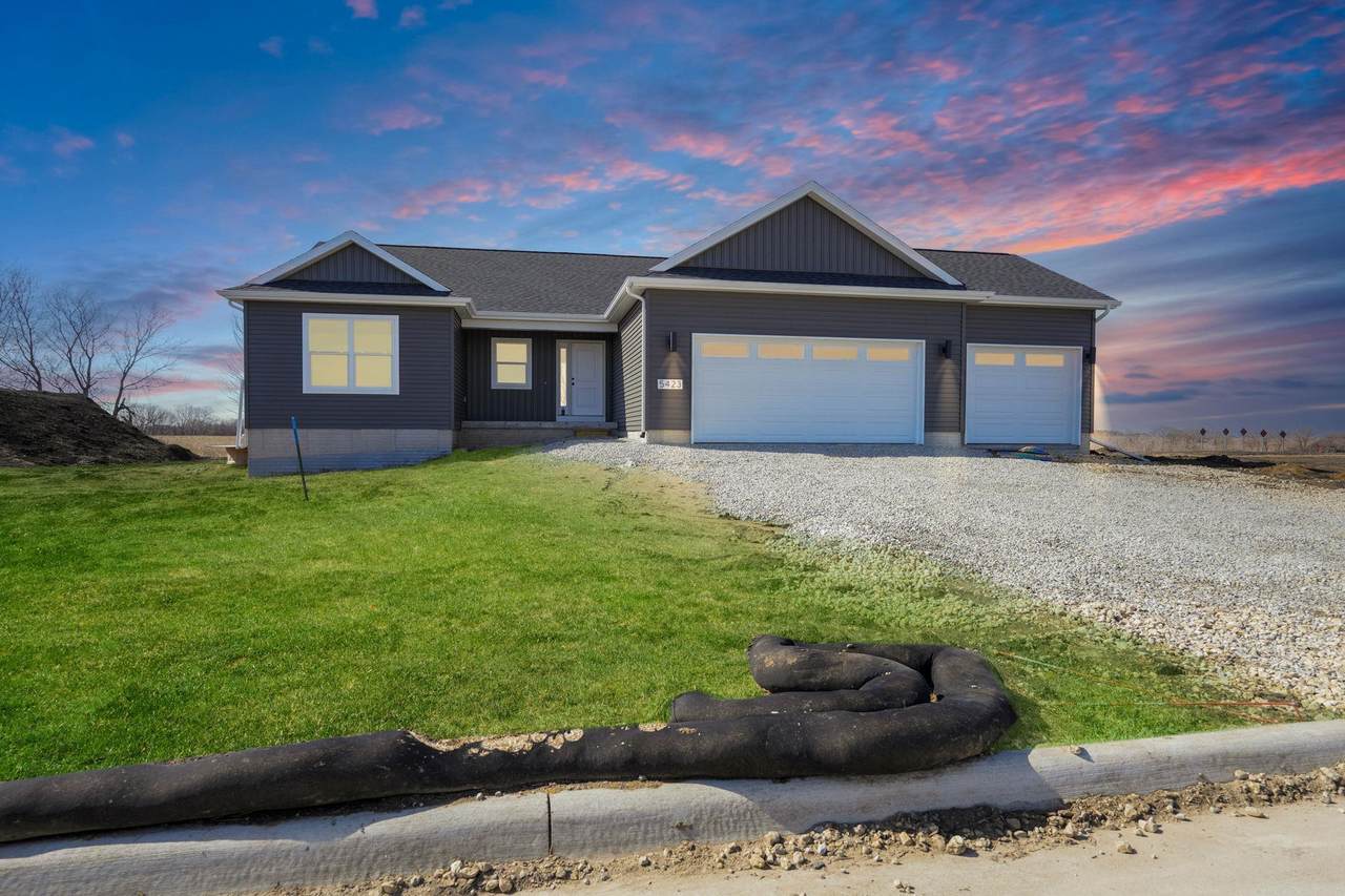 2721 Autumn Woods Drive - Photo 1