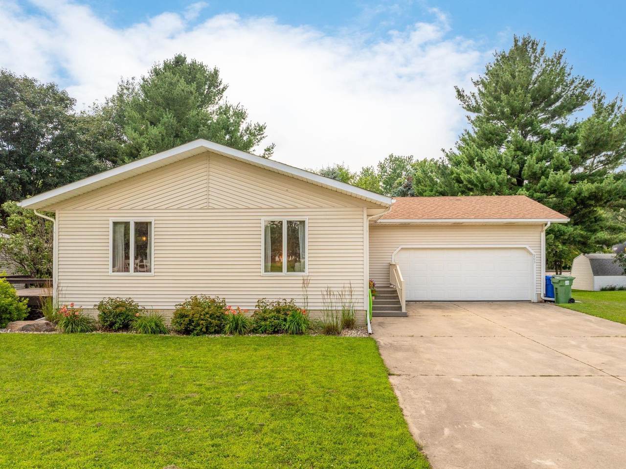 203 Ely Street - Photo 1