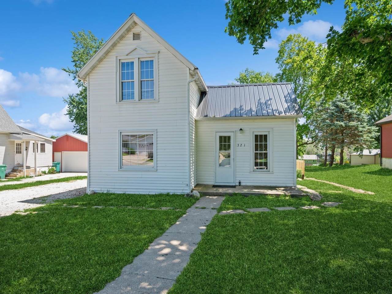 321 3rd Street - Photo 1