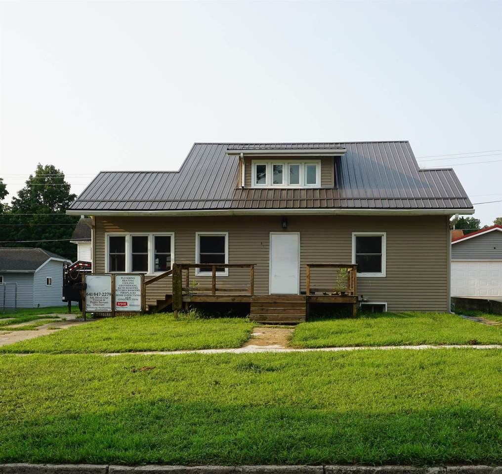 918 Main Street - Photo 1