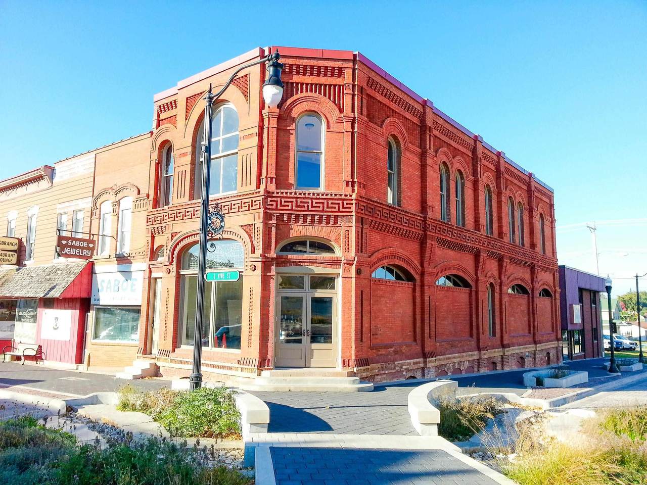 100 Vine Street - Photo 1