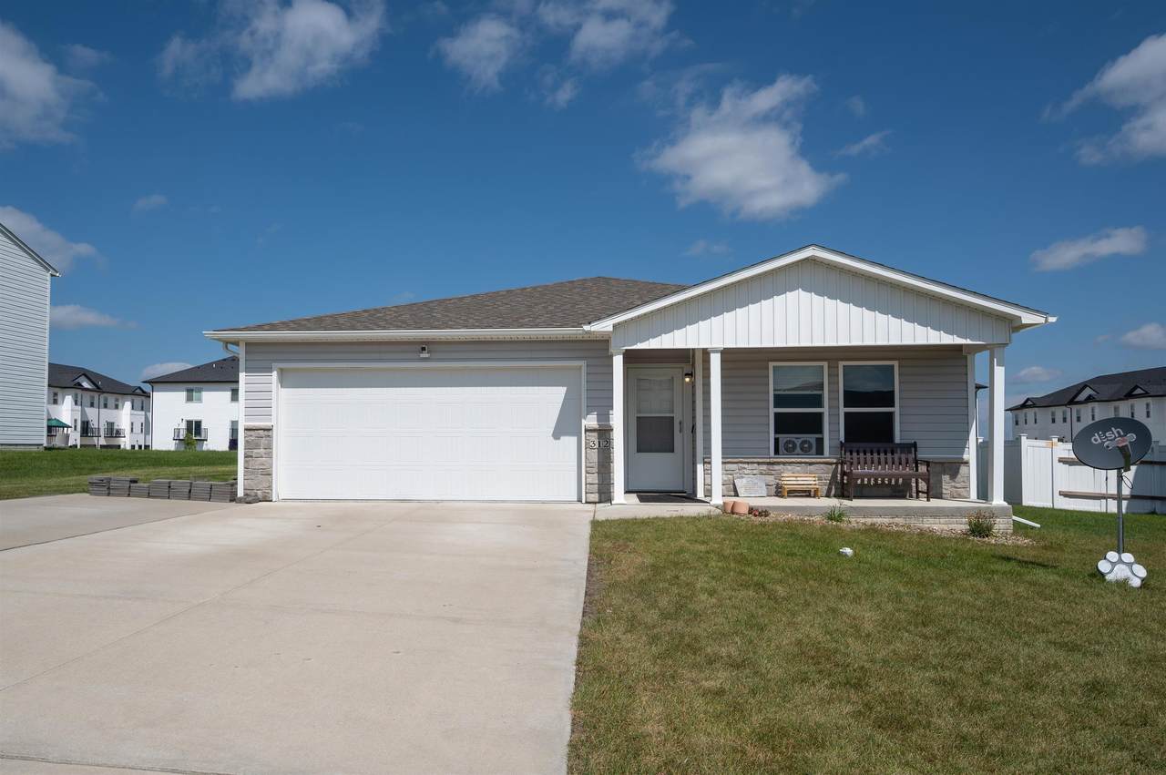 312 Post Oak Drive - Photo 1