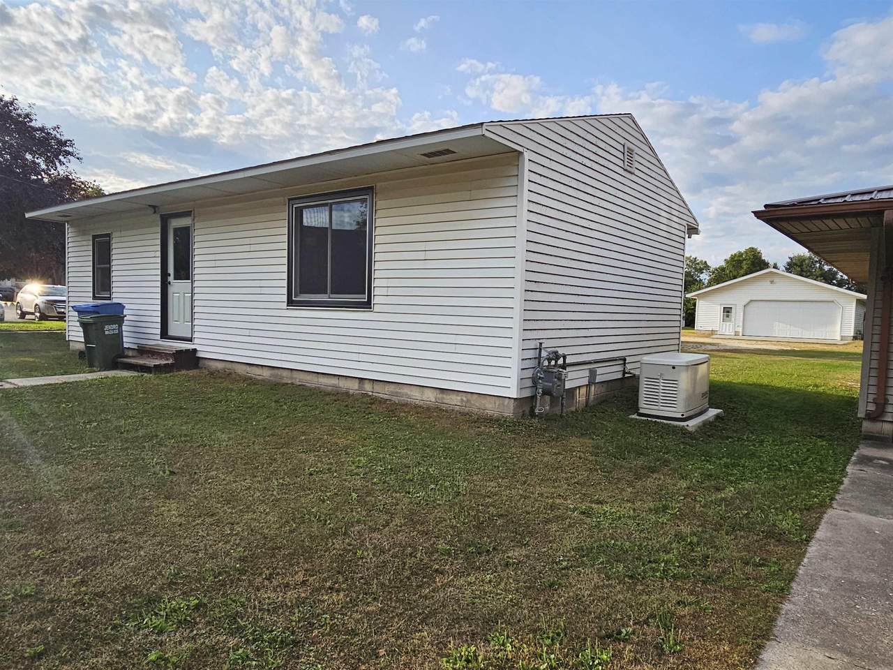 5 High School Blvd - Photo 1