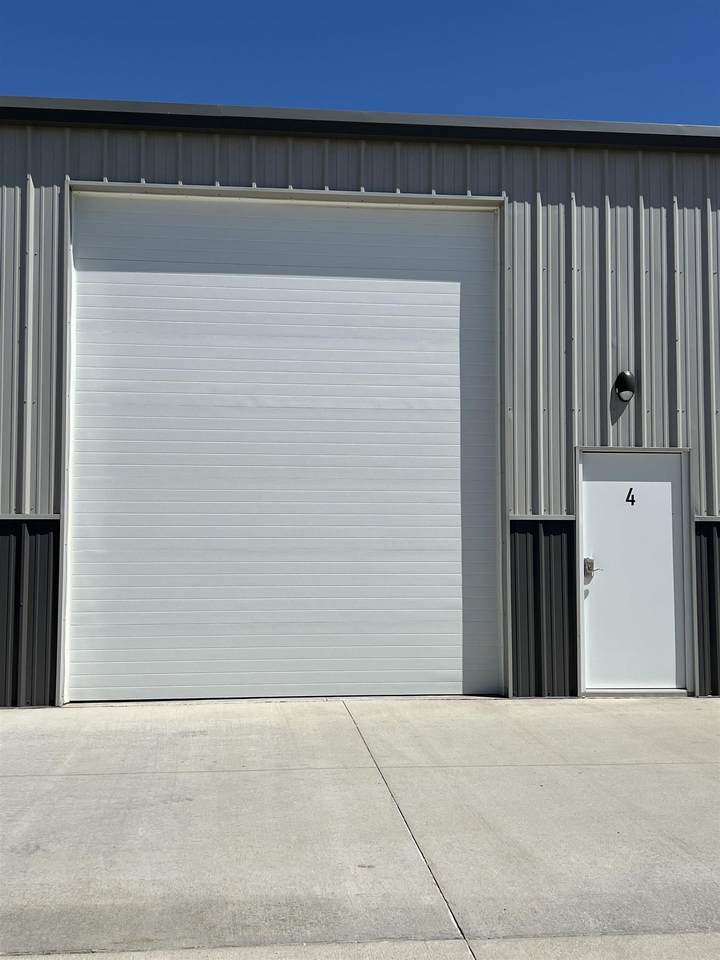 3015 Capital Way - Photo 1