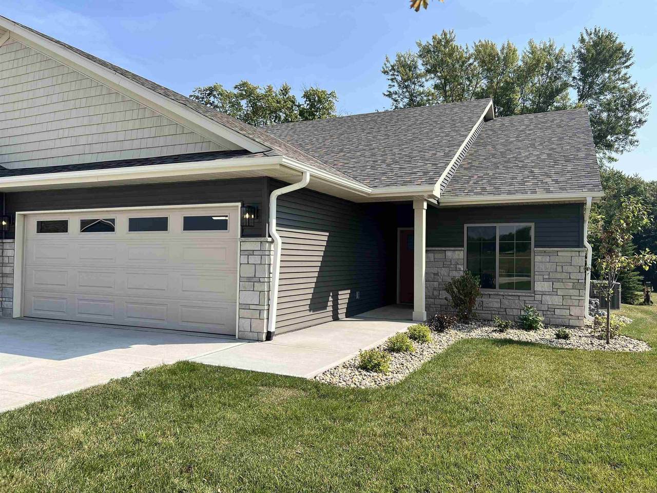 1789-1 Golf Course Boulevard - Photo 1