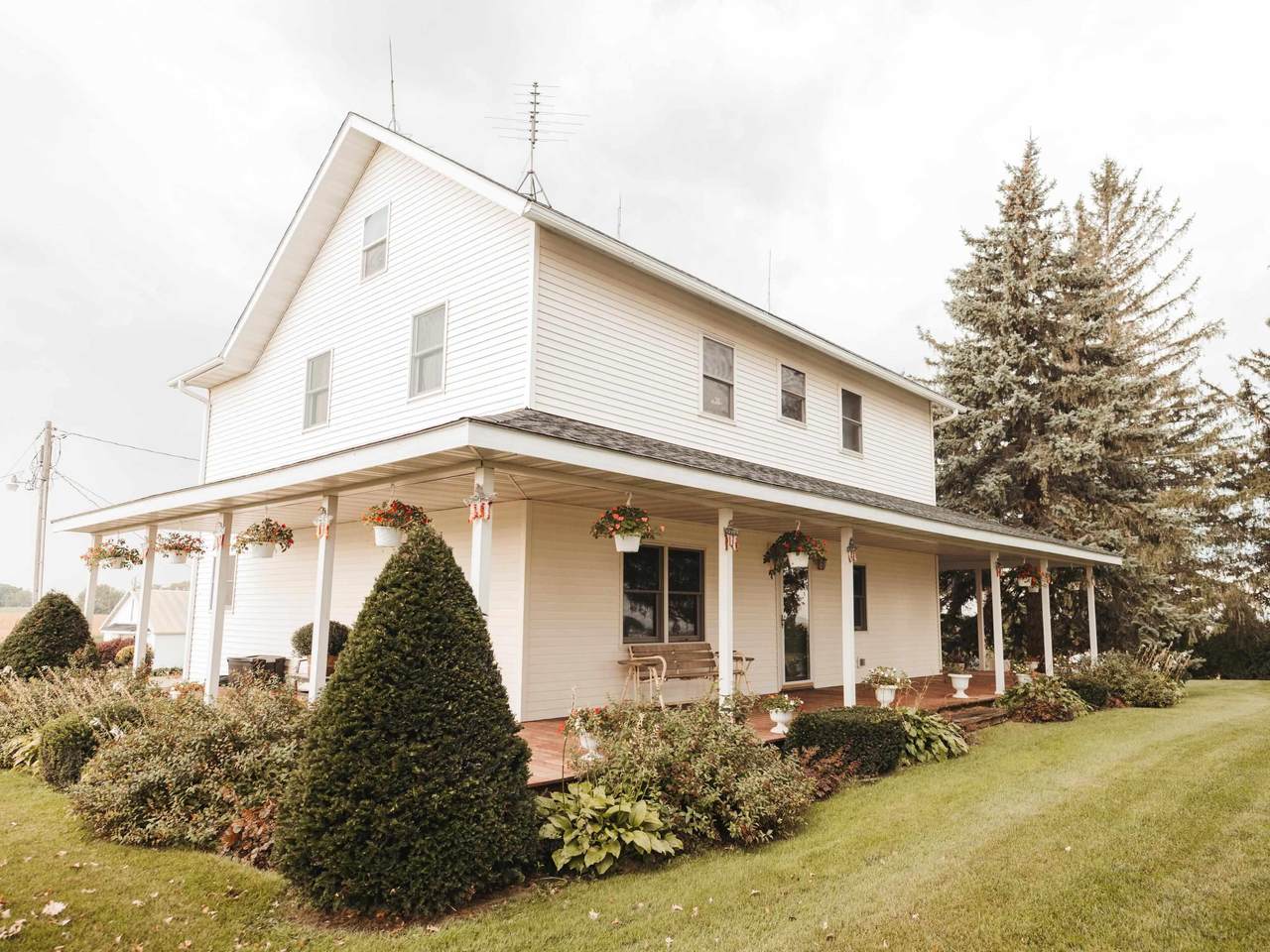 27455 Harbor Road - Photo 1