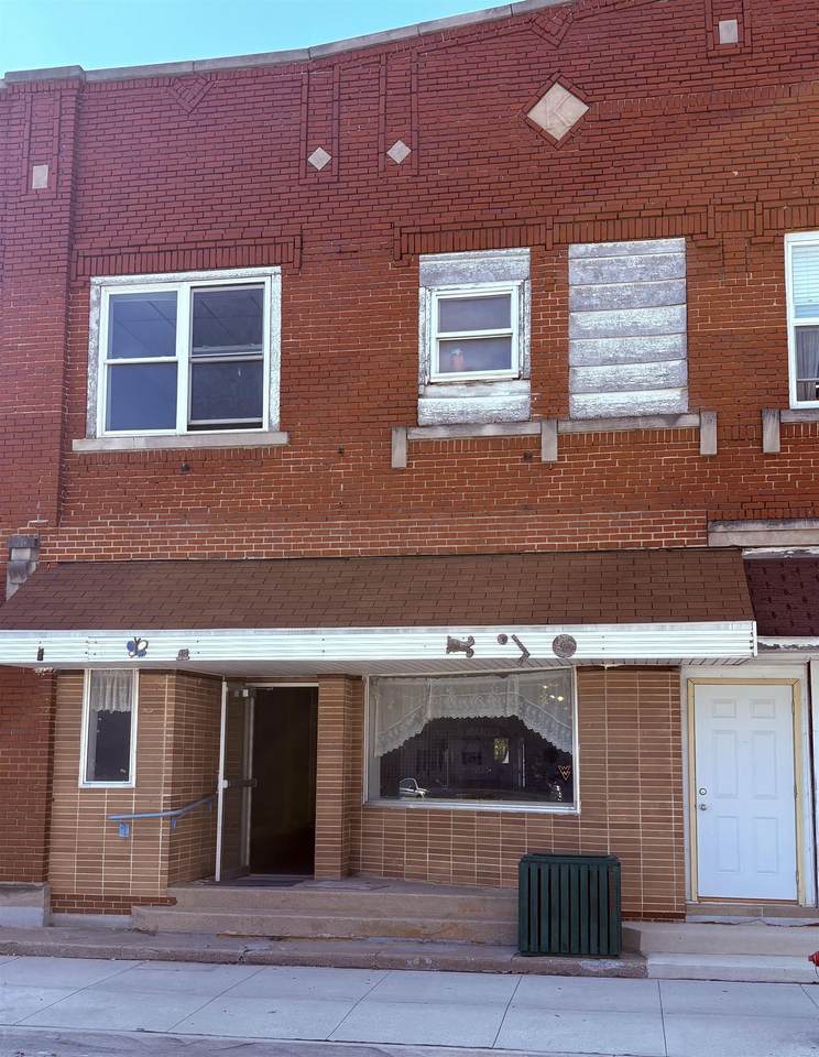 221 Main St Street - Photo 1