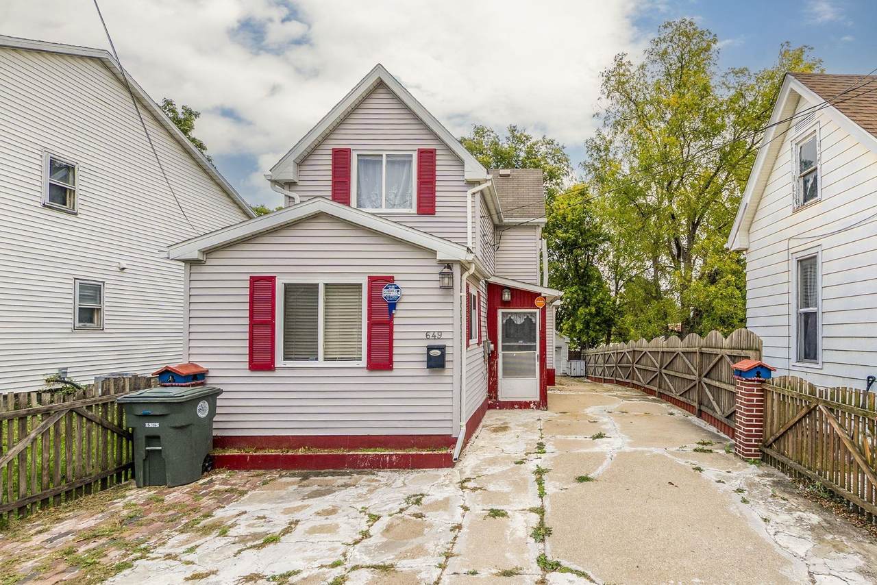 649 11th Street - Photo 1