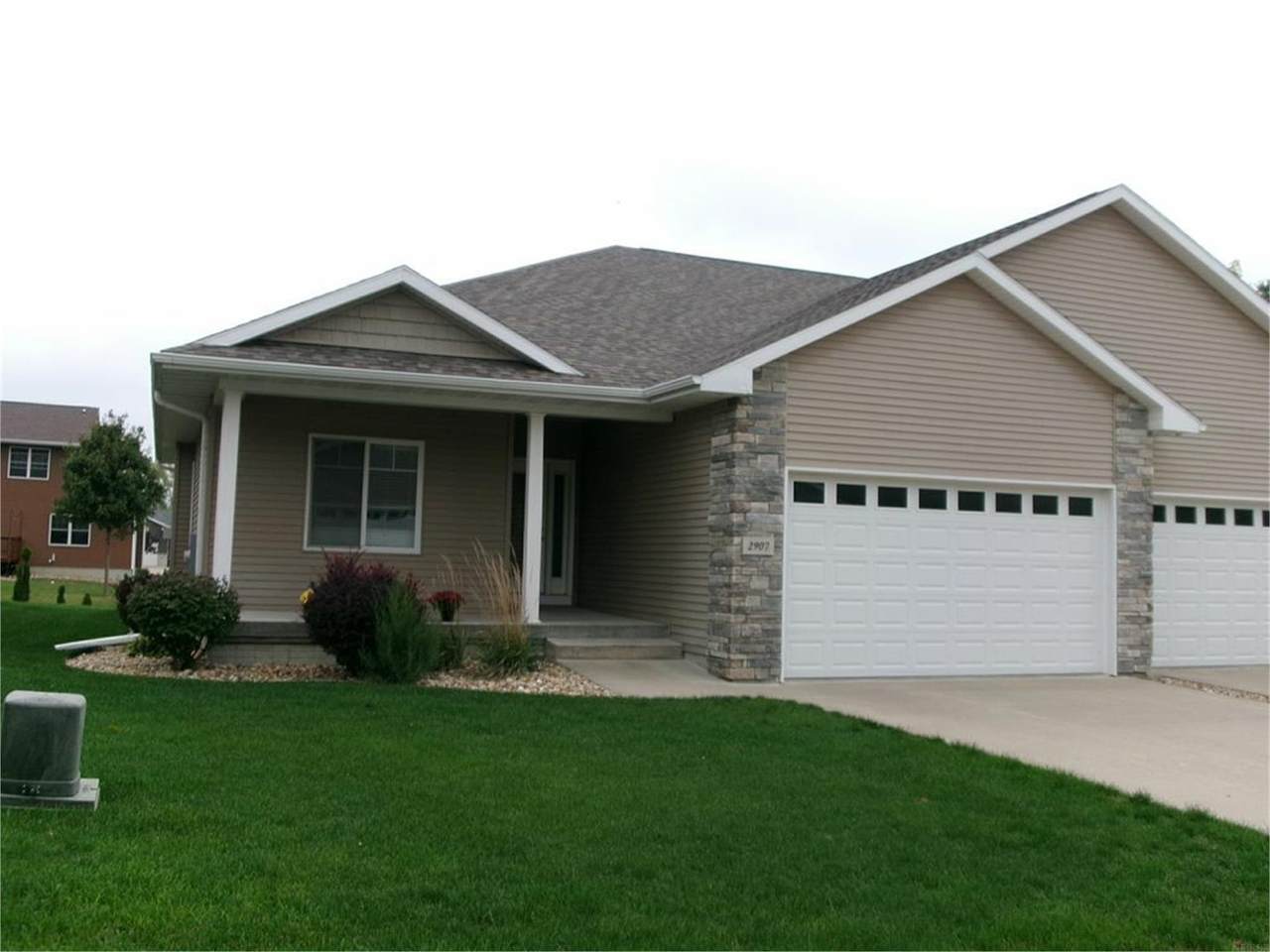 2907 3rd Street - Photo 1