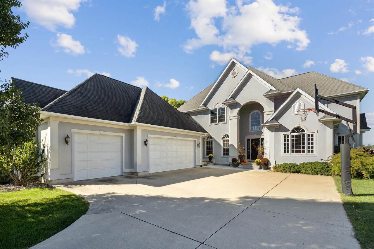 1001 Indigo St - Photo 1