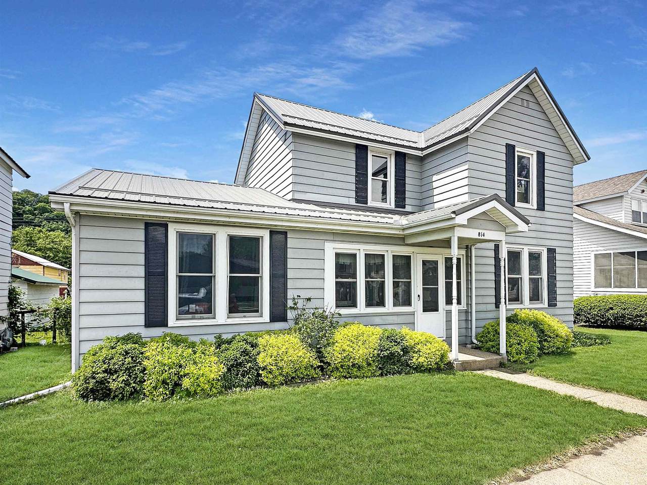 814 2nd Street - Photo 1