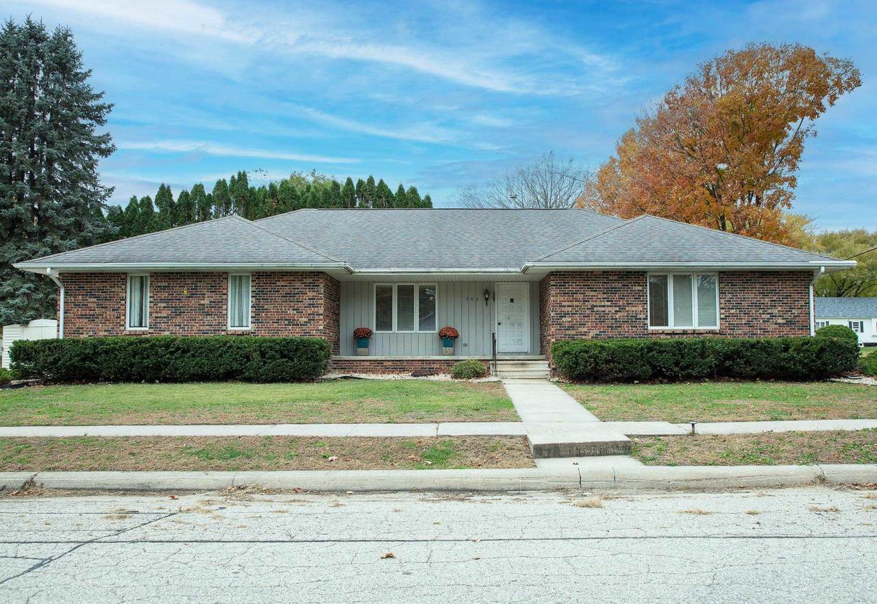 302 Andrews Street - Photo 1