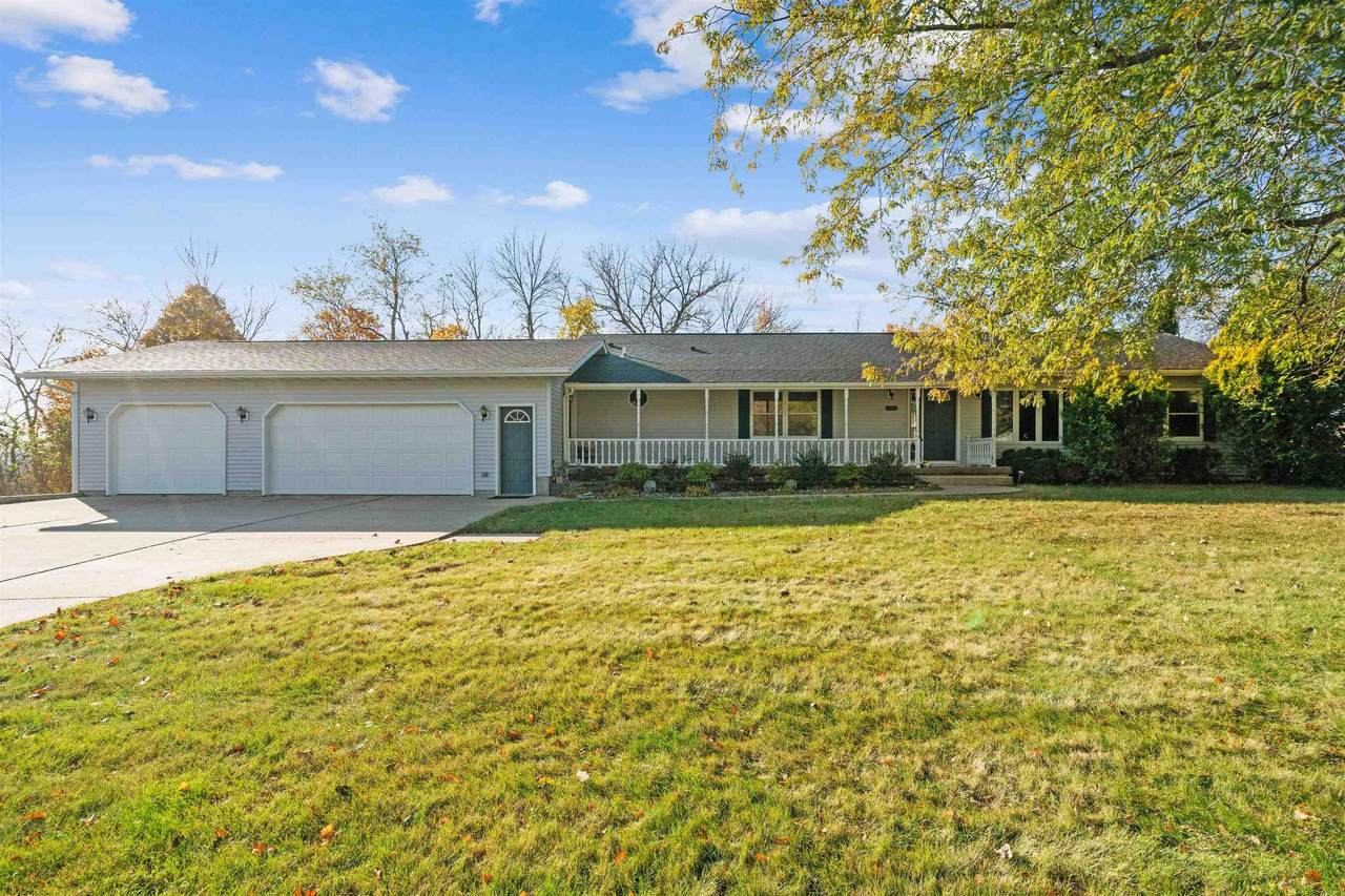 212 Eagle Drive - Photo 1