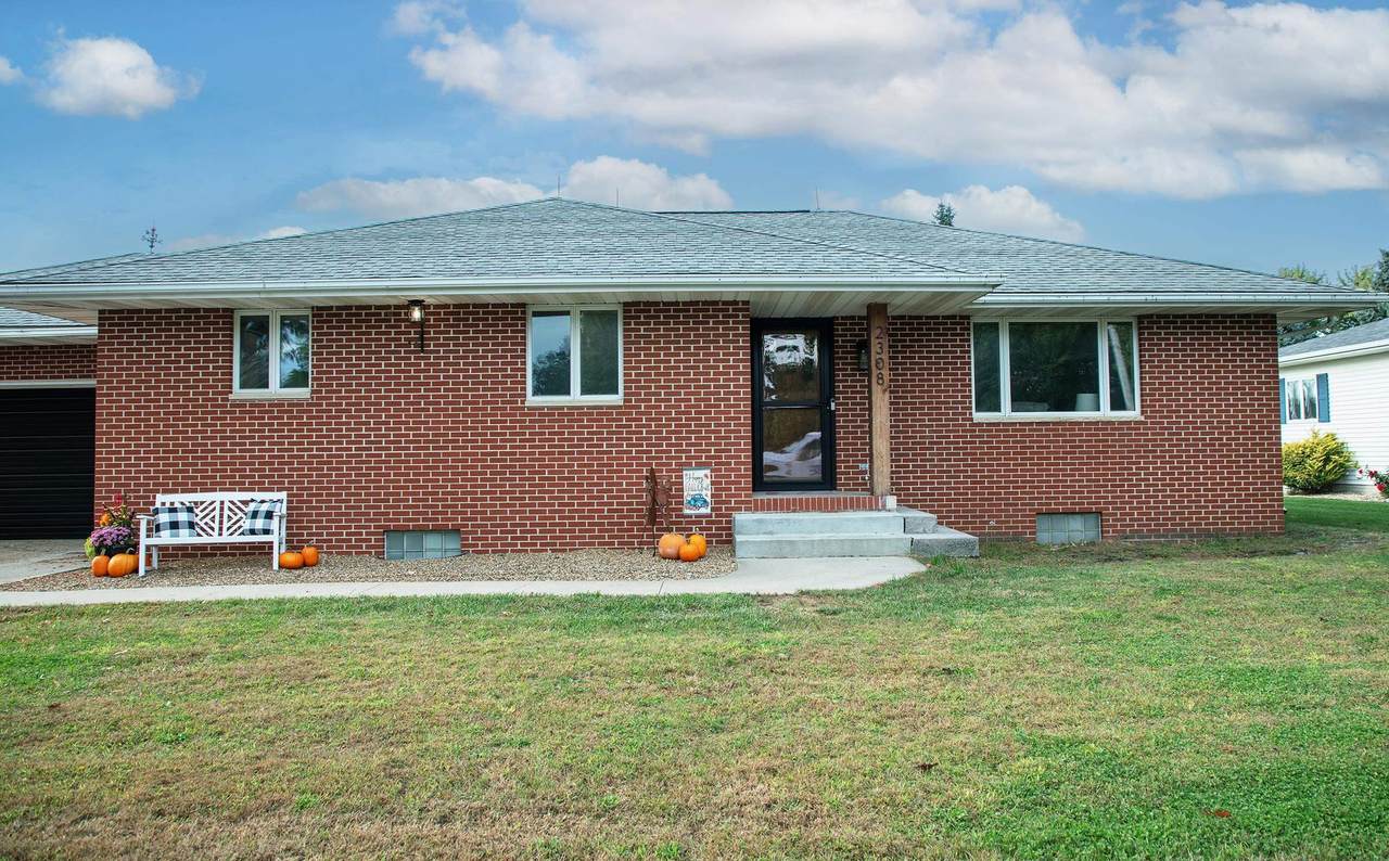 2308 Bremer Ave - Photo 1