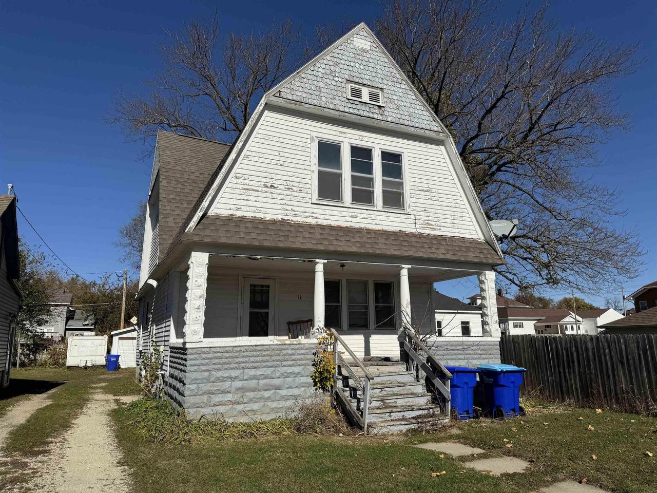 11 2nd Street - Photo 1