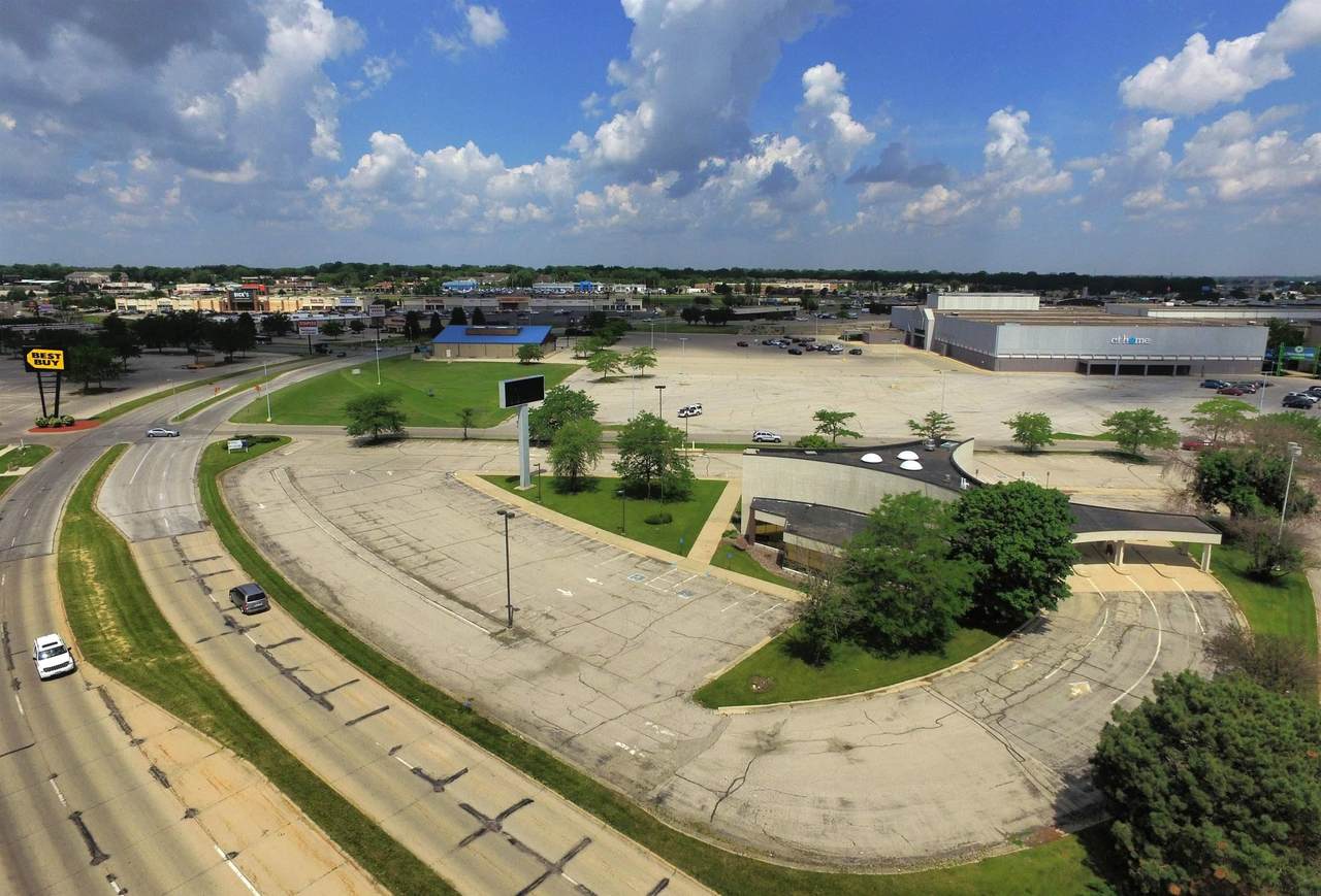 2532 Crossroads Boulevard - Photo 1