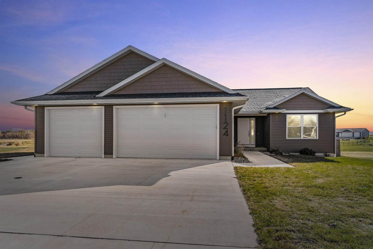 1124 Lozmar Lane - Photo 1