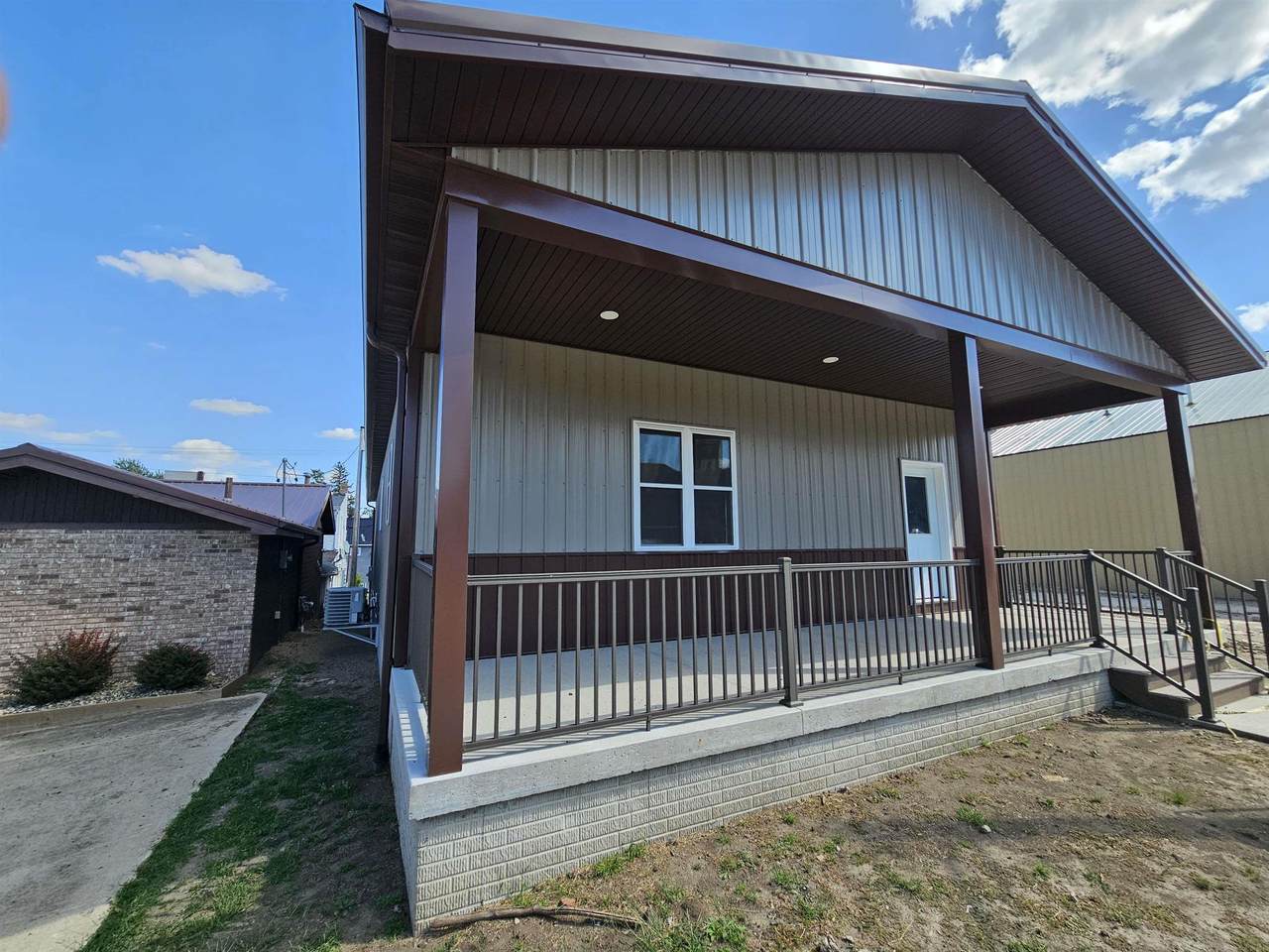 124 Broadway Street - Photo 1