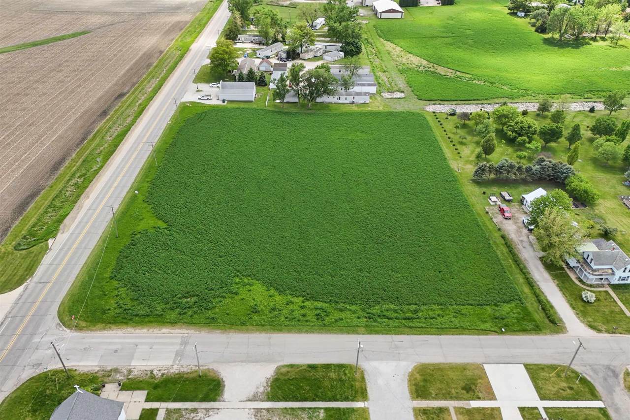 401 Hwy 21 - Photo 1