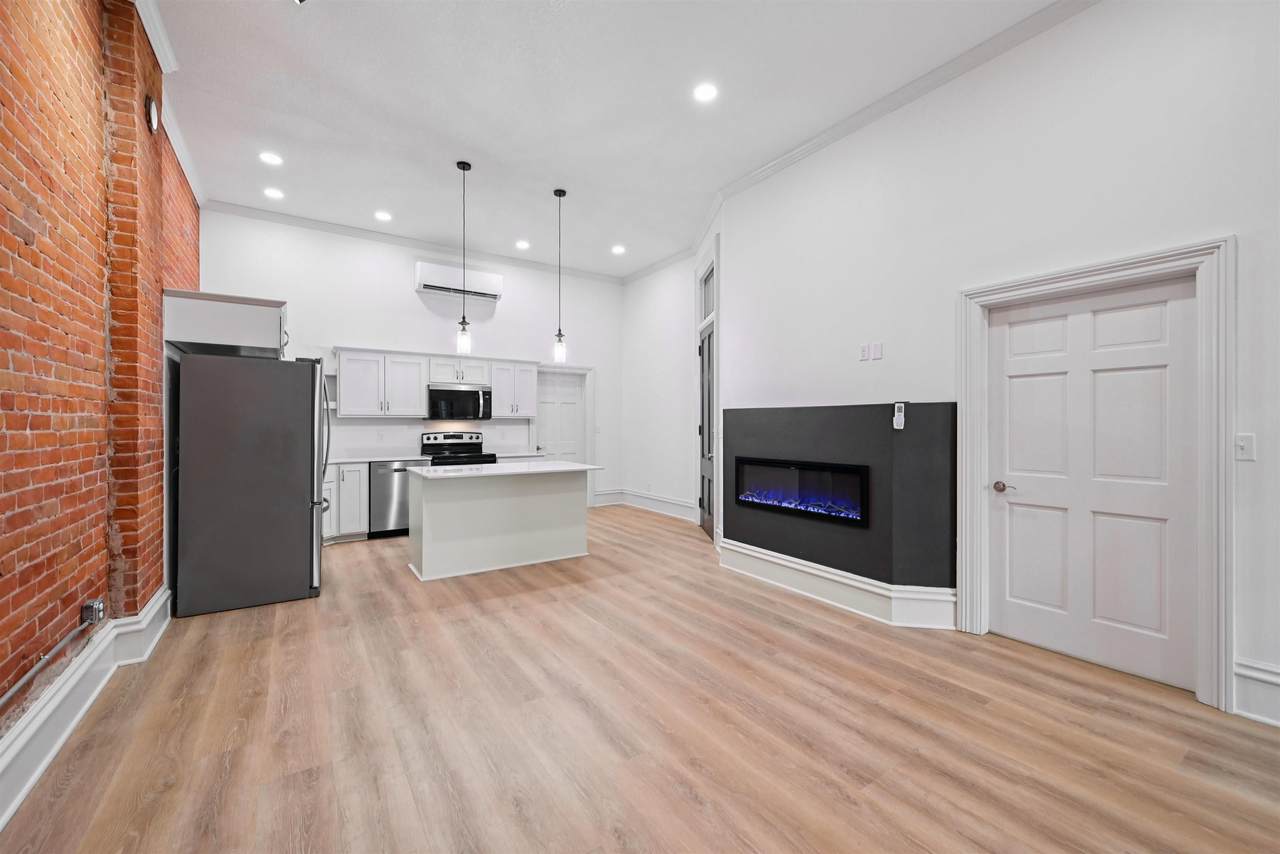 105 Bremer Avenue - Photo 1