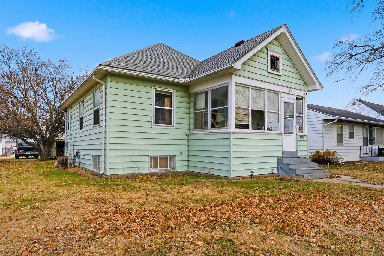 1036 Columbia Street - Photo 1