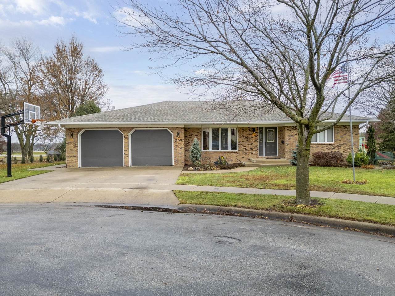 106 Willow Circle - Photo 1