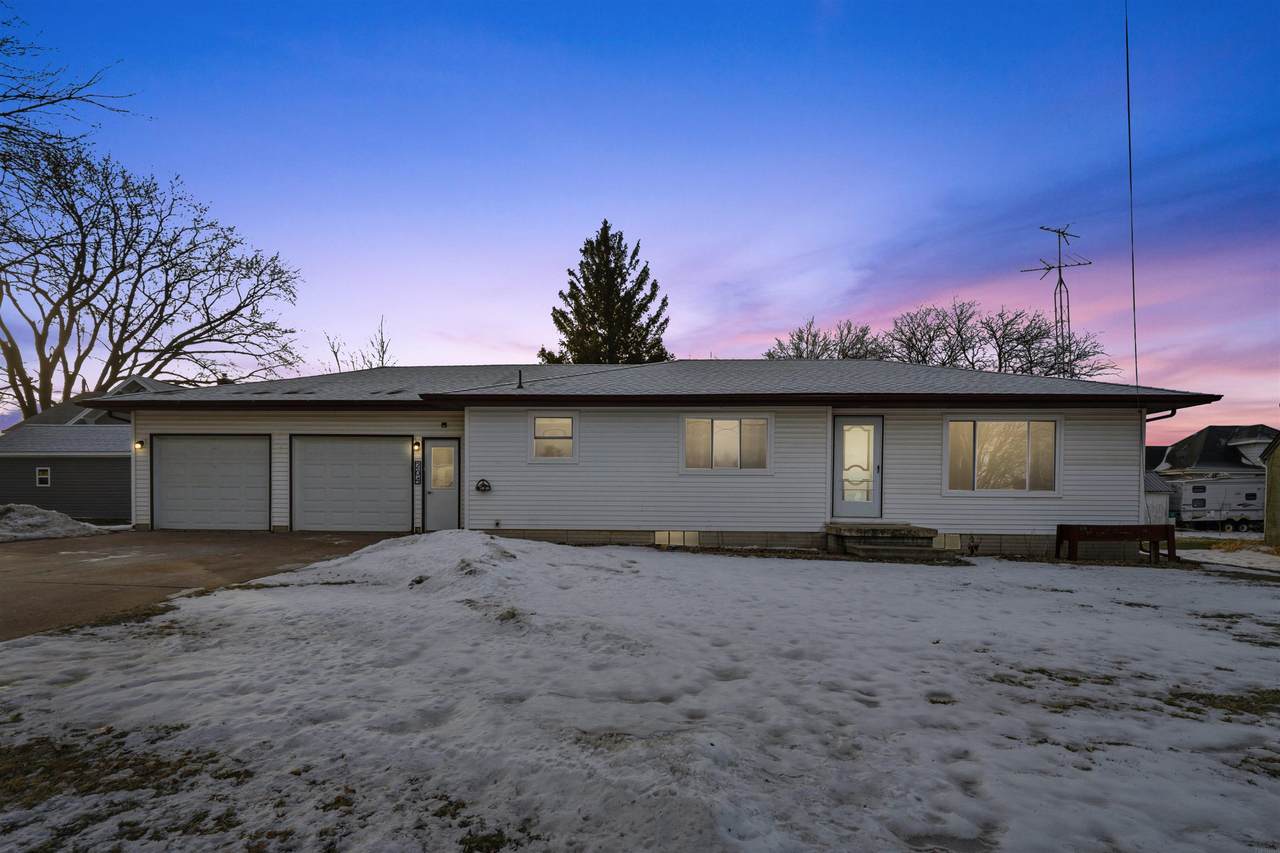 204 4th Street - Photo 1