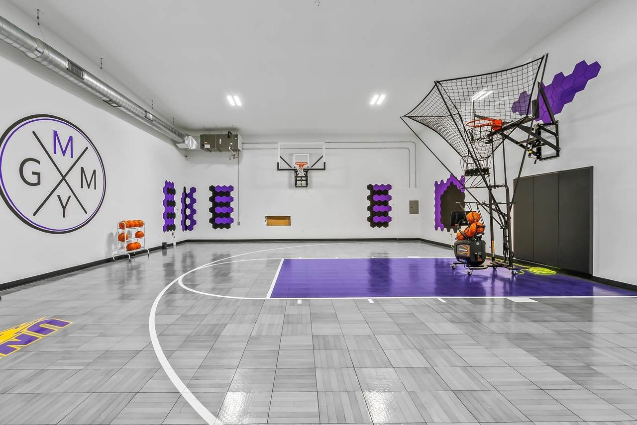 3035 Capital Way - Photo 1