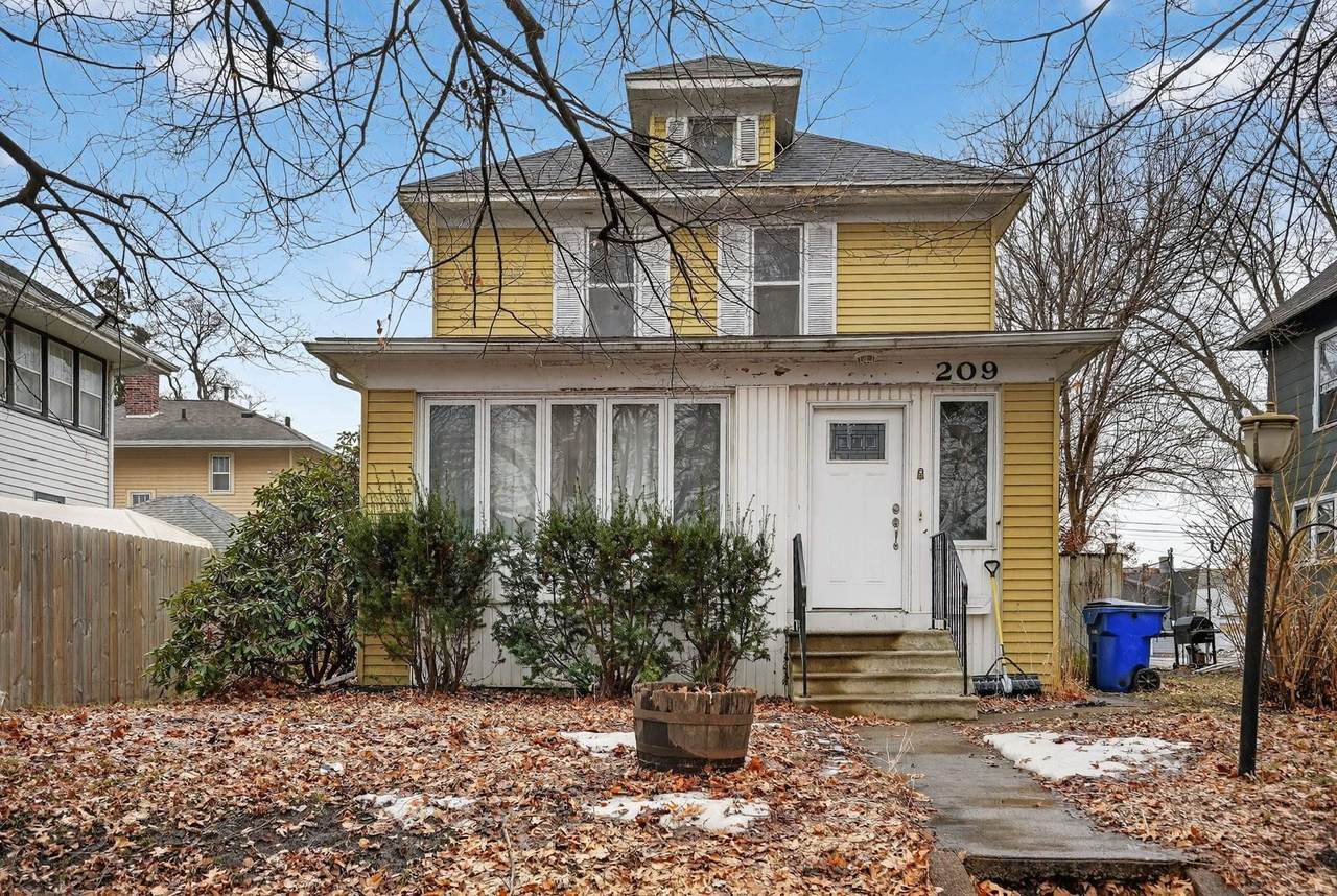 209 Kingsley Avenue - Photo 1