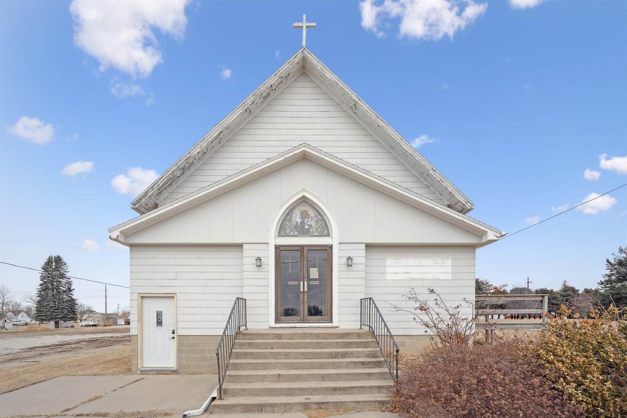 101 Clark Street - Photo 1