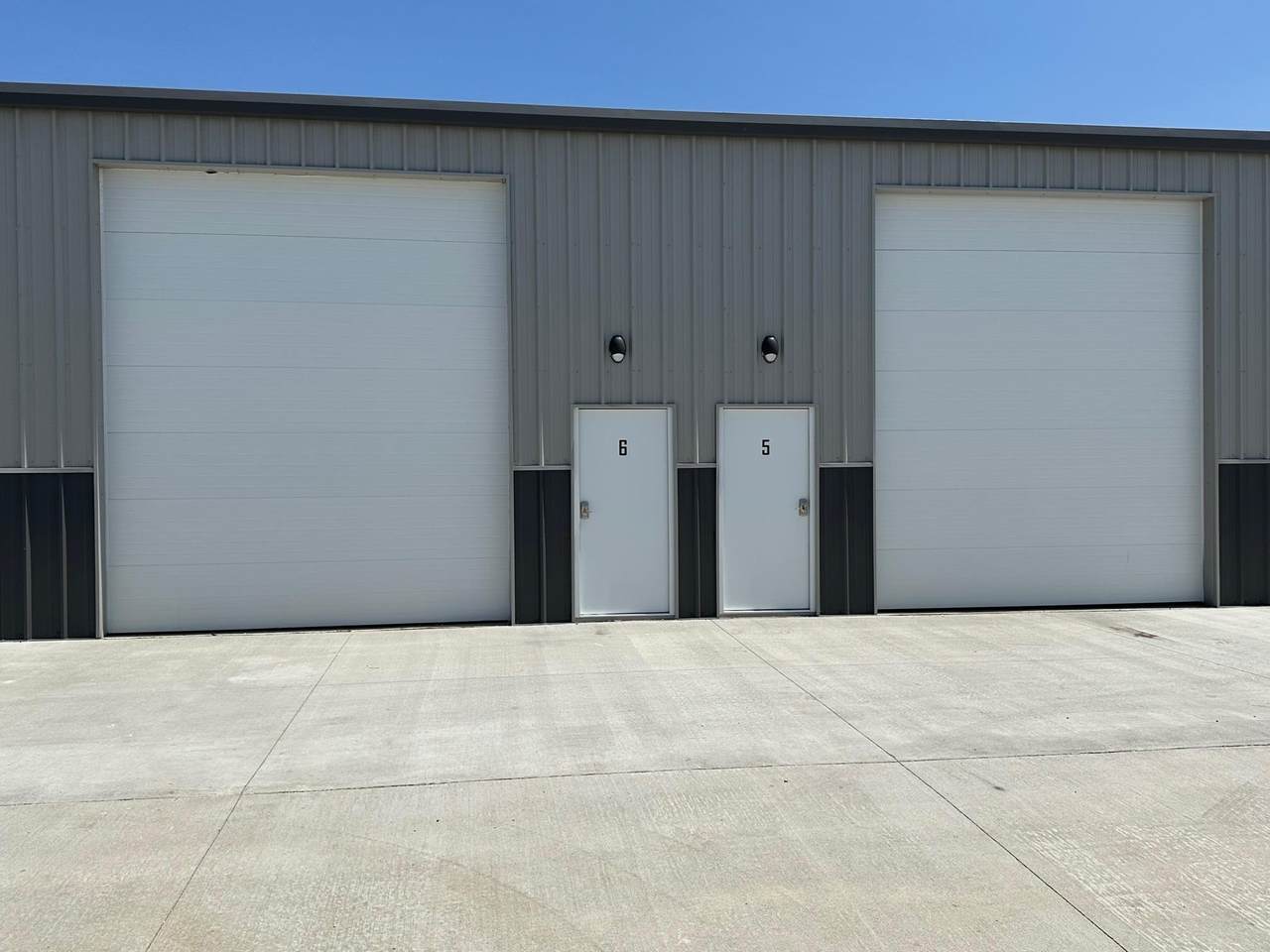 3045 Capital Way - Photo 1