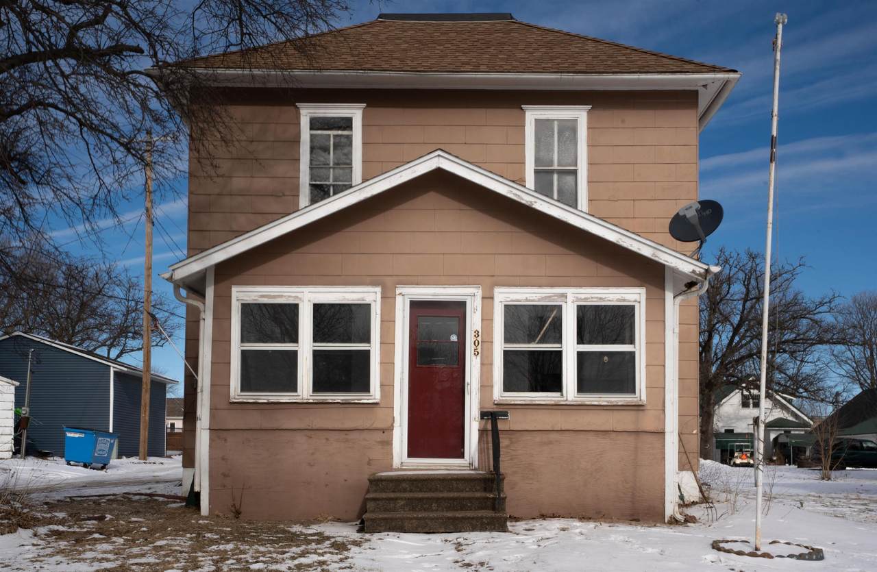 305 Park Street - Photo 1