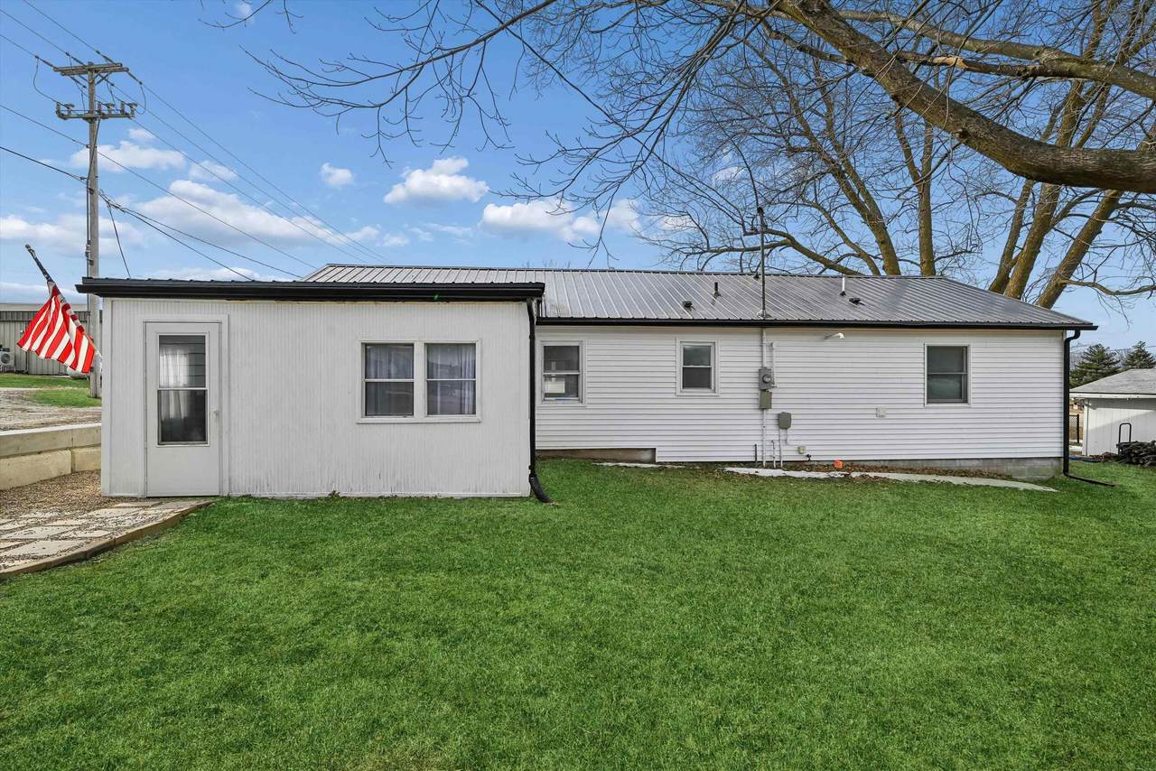 207 Main Street - Photo 1