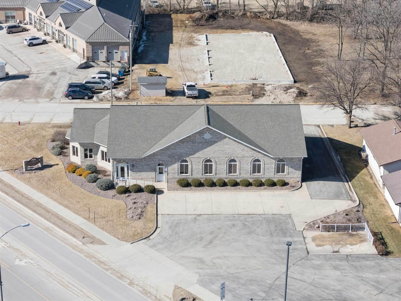 702 Short Street - Photo 1