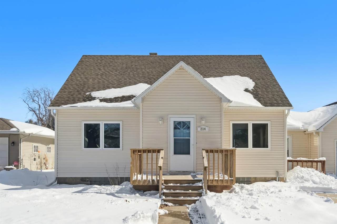 214 9th Street - Photo 1