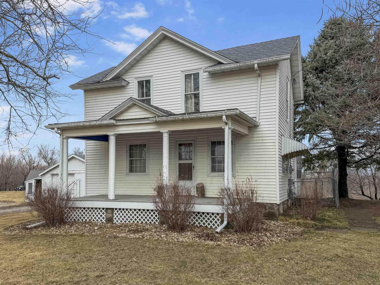 410 1st Street - Photo 1