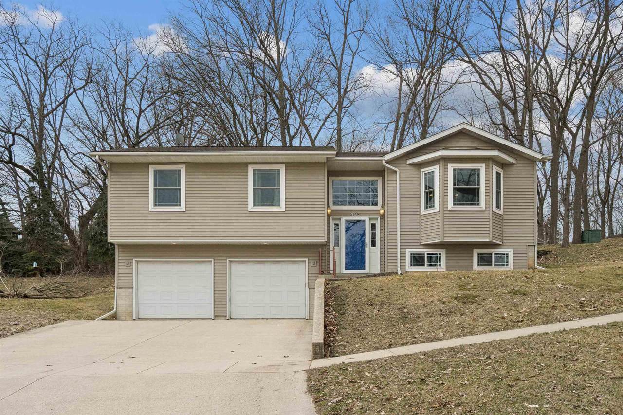 405 Oak Street - Photo 1