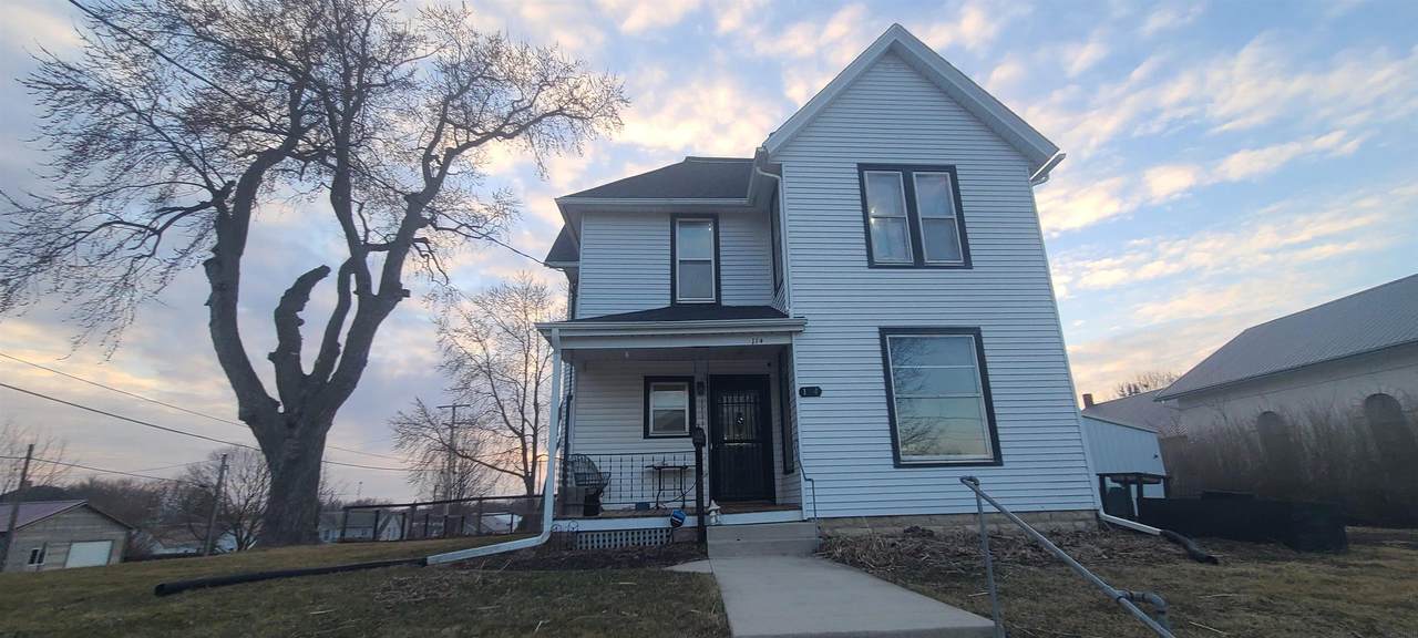 114 Pine Street - Photo 1