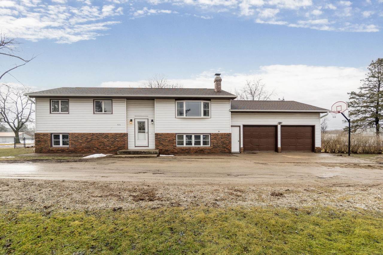 426 Ash Street - Photo 1