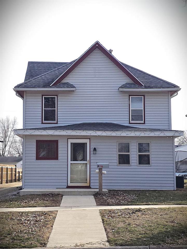 245 7th Ave. W - Photo 1