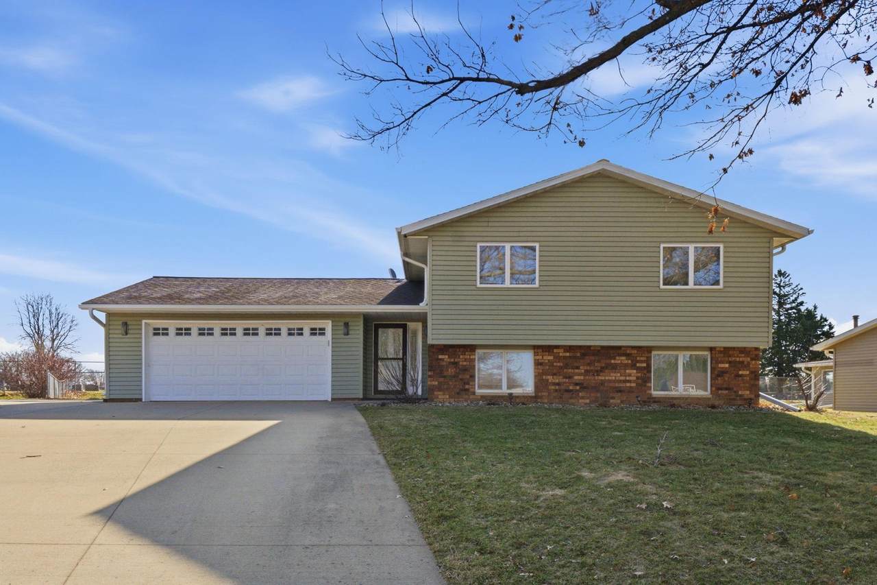 332 Fleur Drive - Photo 1