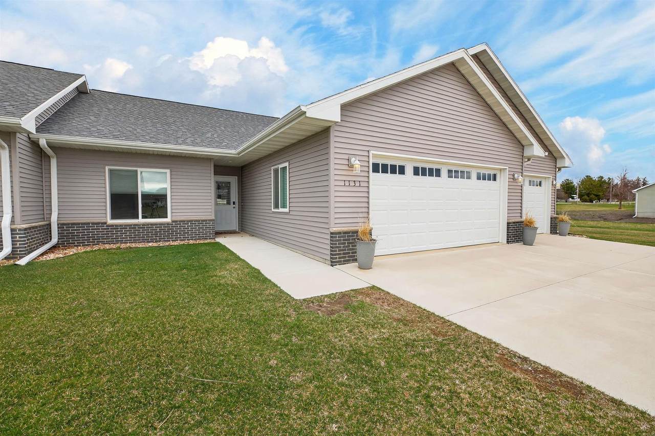 1131 Lozmar Lane - Photo 1
