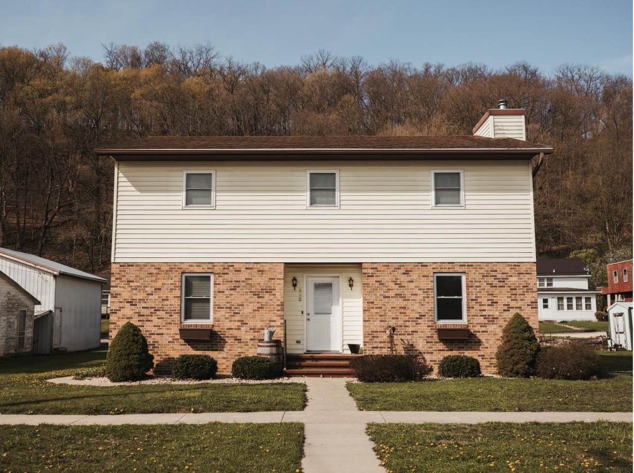 202 2nd Street - Photo 1