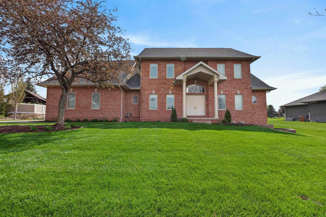 5025 South Fork Lane - Photo 1
