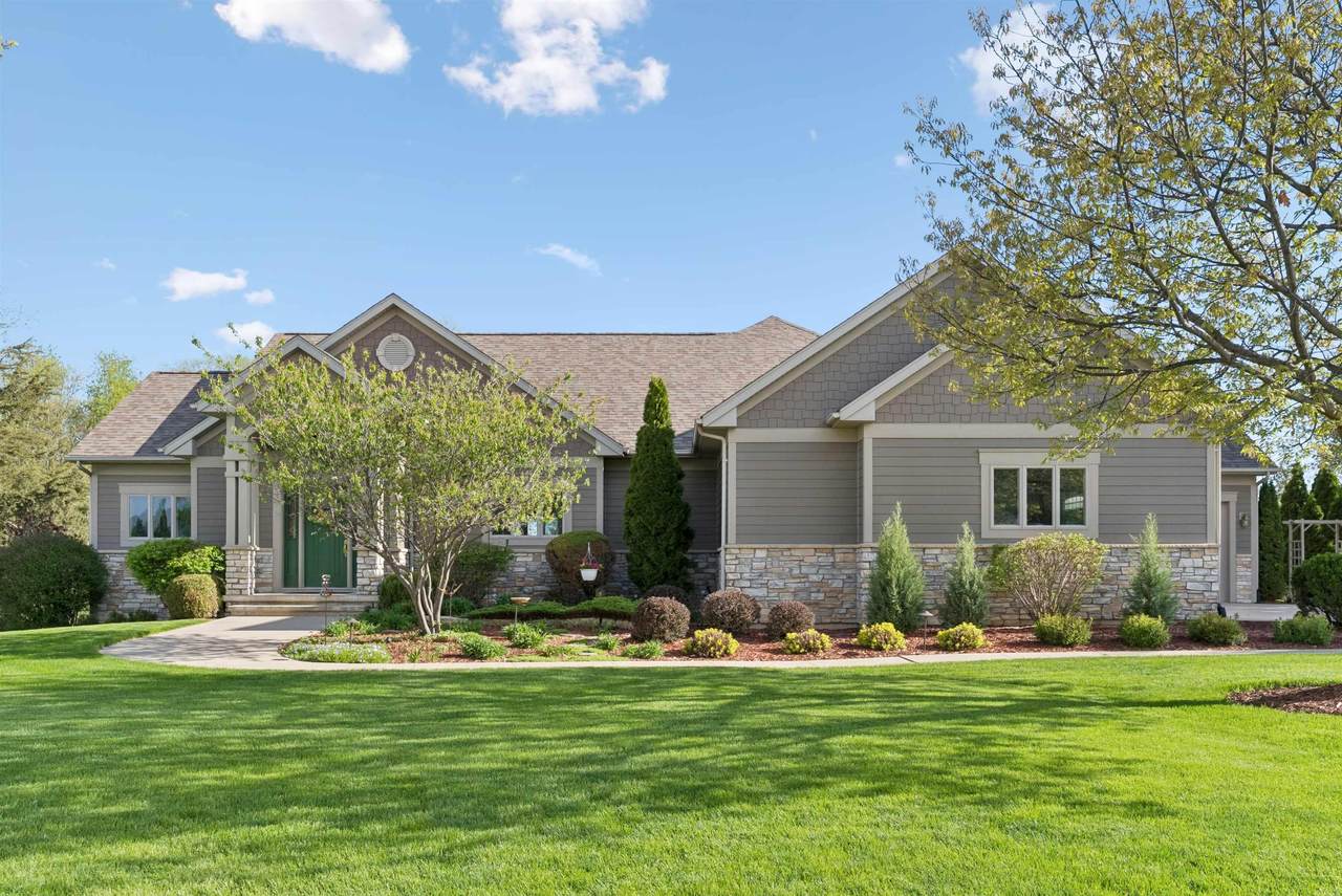 1005 Ashbury Circle - Photo 1